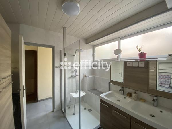 Maison 13 pièces - 300 m²