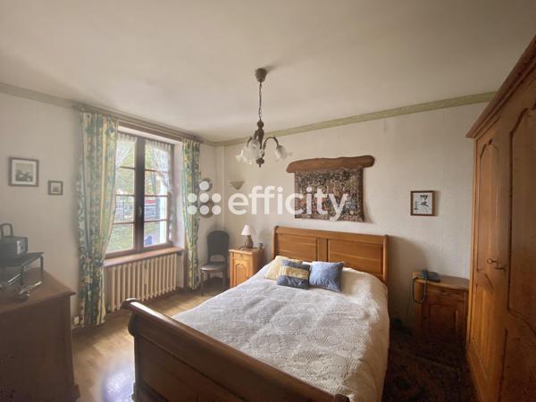 Maison 13 pièces - 300 m²