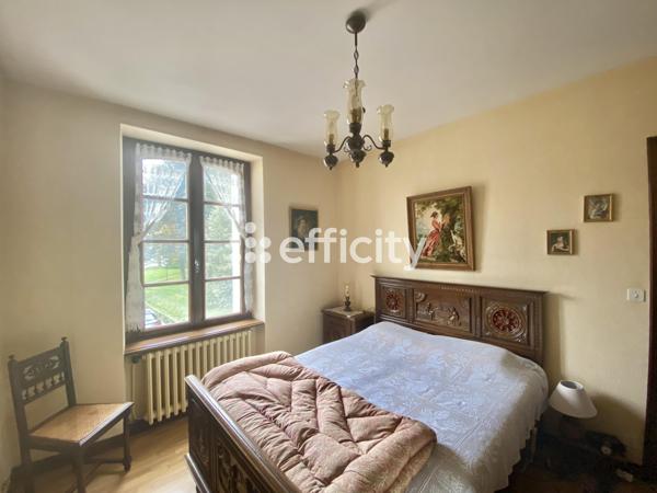 Maison 13 pièces - 300 m²