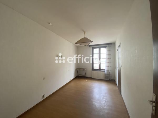 Maison 13 pièces - 300 m²