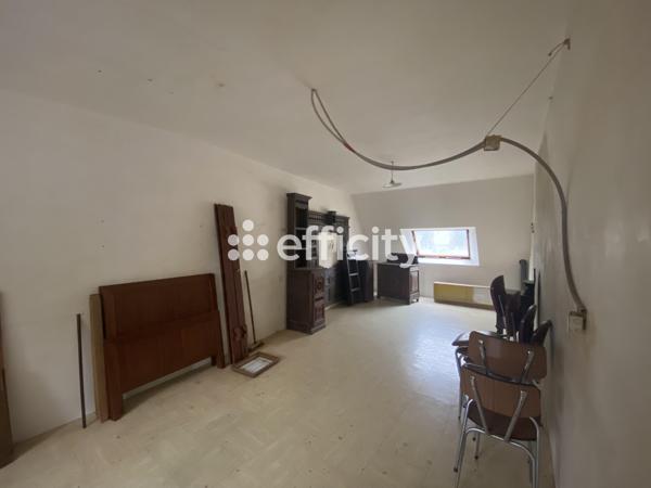 Maison 13 pièces - 300 m²