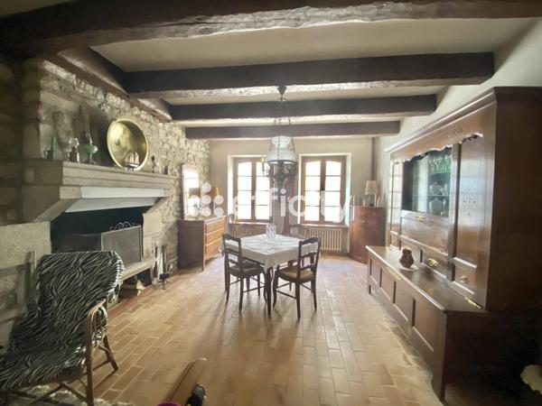 Maison 13 pièces - 300 m²