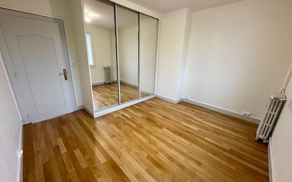 Appartement à louer    4 pièces • 106 m2 Limoges