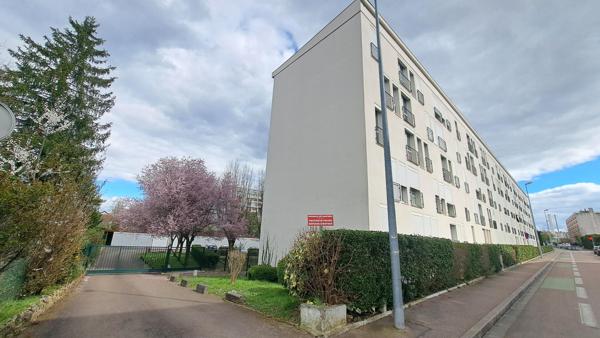 Appartement spécial investisseur / 3 chambres meublées.