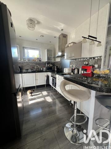 Maison à vendre 6 pièces 112 m² Saint-Rémy-en-Rollat