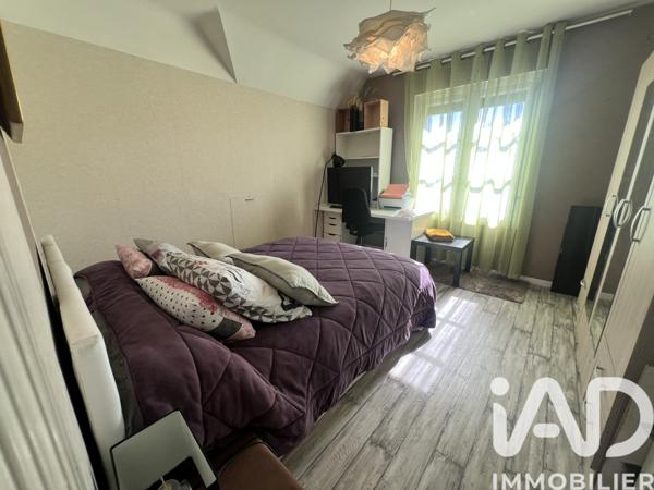 Maison à vendre 6 pièces 112 m² Saint-Rémy-en-Rollat