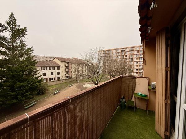 Appartement à VILLEURBANNE (69100)