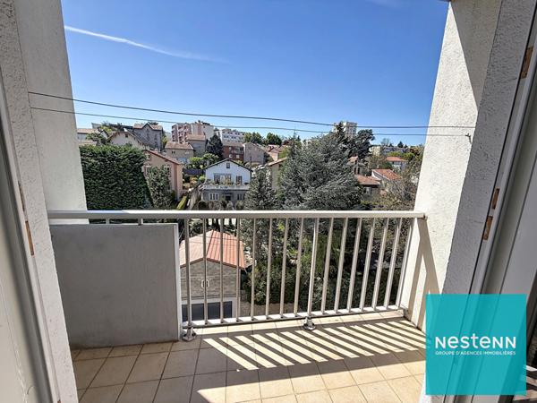 EXCLUSIVITÉ T4 traversant avec balcon 5e étage avec ascenseur Secteur Fauriel / Écoles 65,83 m²