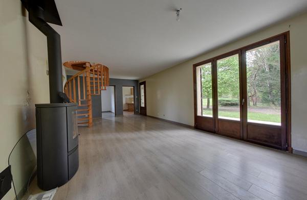 Maison 7 pièce(s) NEGREPELISSE