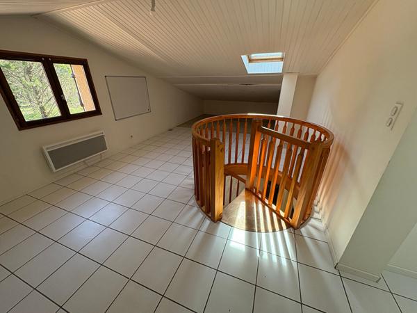 Maison 7 pièce(s) NEGREPELISSE