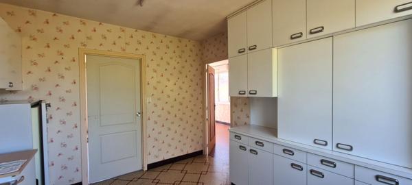 Maison "de type Nantaise" Gorges 4 P . 3 Chs . 84 M² . Sous-sol . T 726 M²