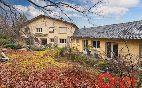 Maison à vendre    16 pièces •  Saint-Amand-Montrond