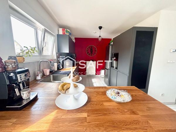 Maison jumelée 77m2 env., calme:réno intérieure 100%