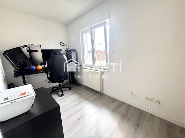 Maison jumelée 77m2 env., calme:réno intérieure 100%