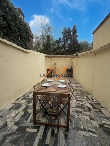 Maison de ville avec extérieur à 450 du métro Lomme-Lambersart