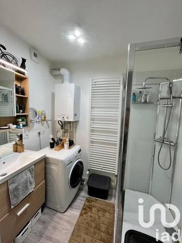 Appartement 2 pièces de 48 m² à Saint-Avé (56890)