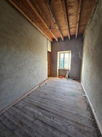 Maison à rénover avec dépendances CARENTAN