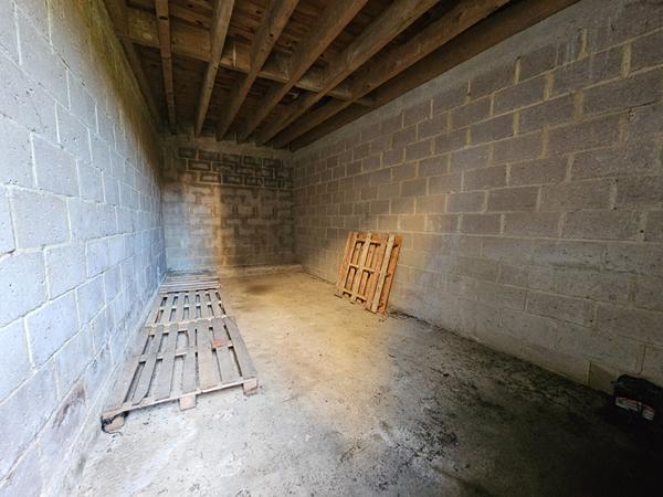 Maison à rénover avec dépendances CARENTAN