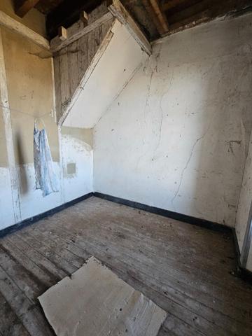 Maison à rénover avec dépendances CARENTAN