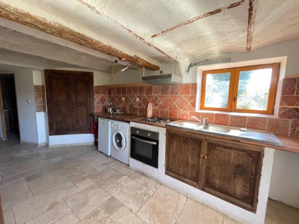 MAISON DE CAMPAGNE DE 265m2 SUR 9000m2 DE TERRAIN