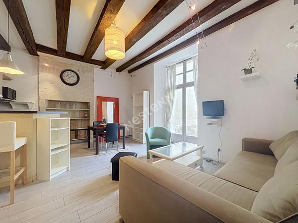 TOURS ? LES HALLES | GRAND T1 BIS AVEC TERRASSE PRIVATIVE