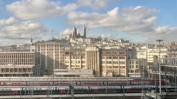 Appartement 6eme étage à rénover PARIS 10
