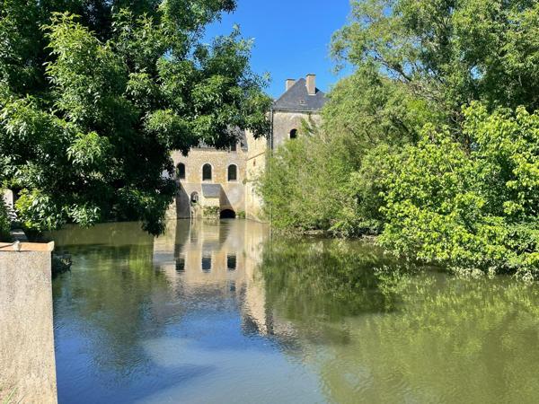 Terrain à NOYEN-SUR-SARTHE, 72430 - 2188m²