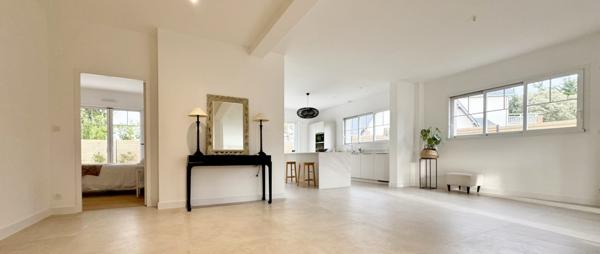 Maison  7 pièce(s)  5 chambre(s)  180 m²