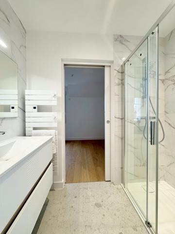 Maison  7 pièce(s)  5 chambre(s)  180 m²