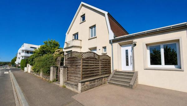 Maison de maître avec T2 indépendant et espace spa privé