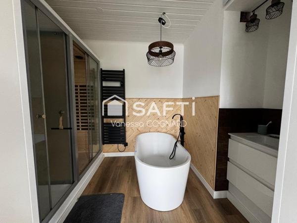 Maison de maître avec T2 indépendant et espace spa privé