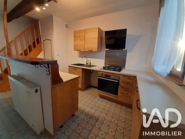 Location maison 3 pièces 82 m² Allonville