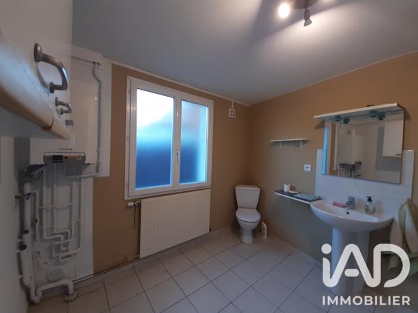 Location maison 3 pièces 82 m² Allonville