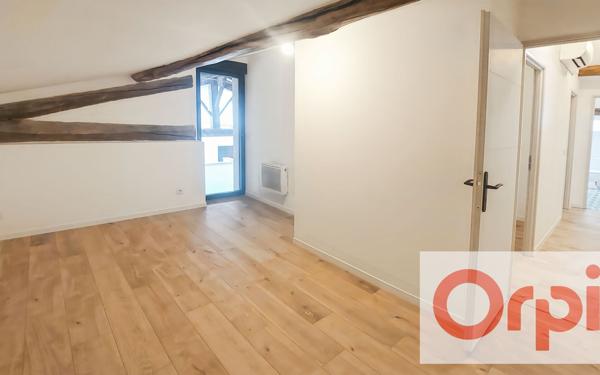 Maison à vendre    5 pièces •  Grenade