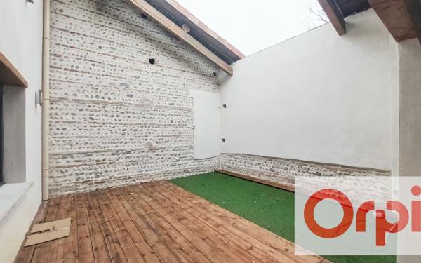 Maison à vendre    5 pièces •  Grenade