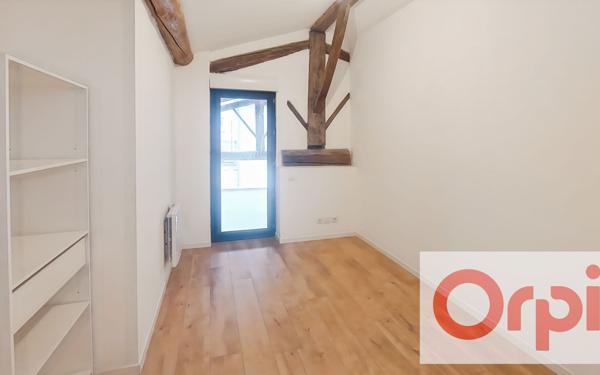 Maison à vendre    5 pièces •  Grenade