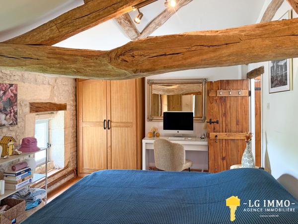 Bâtisse charentaise de 147 m² – Rénovation haut de gamme, piscine & grand terrain arboré – Proche Jonzac