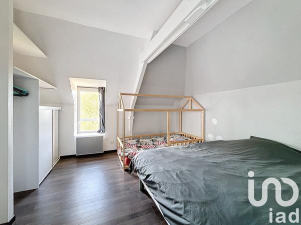 Appartement 3 pièces de 72 m² à Saint-Coulomb (35350)