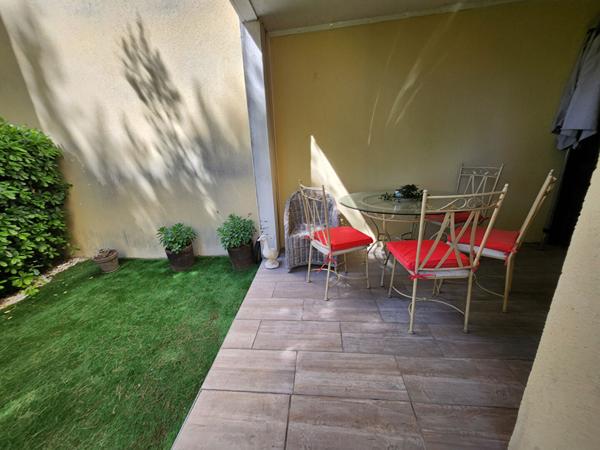 Appartement T3 avec terrasse, piscine et parking ? L'Isle-sur-la-Sorgue
