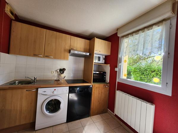 Appartement T3 avec terrasse, piscine et parking ? L'Isle-sur-la-Sorgue