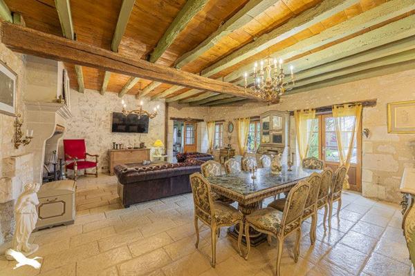 Maison à vendre |  Descartes |  7 pièces | 198 m²