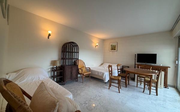 Appartement à vendre    1 pièce • 29,09 m2 Golfe Juan - Vallauris