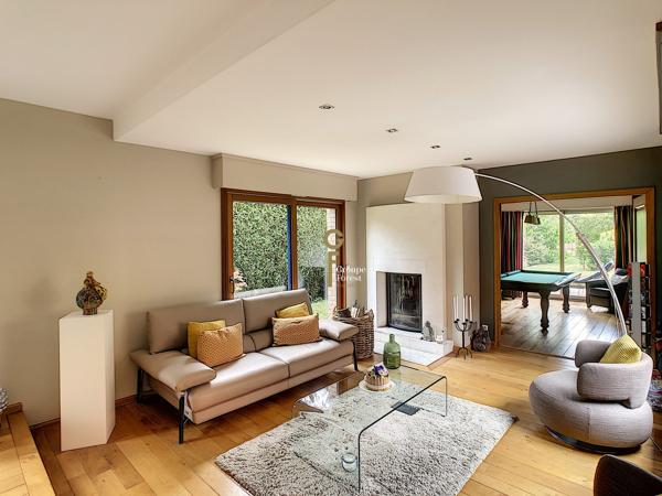 DEMEURE DE FAMILLE SEMI PLAIN-PIED AVEC 7 CHAMBRES