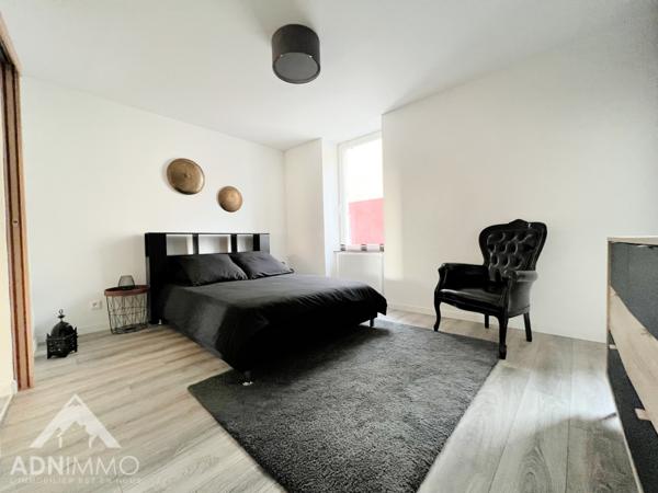 Collonges (01550) Maison 8 pièces 290m2