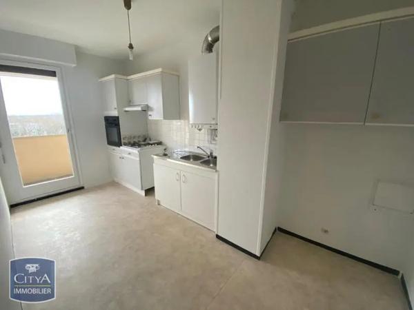 Appartement à louer 3 pièces 70.04m² Bourges (18000)