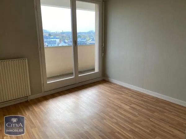 Appartement à louer 3 pièces 70.04m² Bourges (18000)