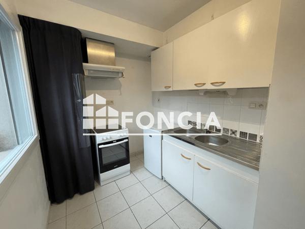 Location Studio 27.45 m² - 117 RUE FRANCIS PRESSENSE Nantes 44000