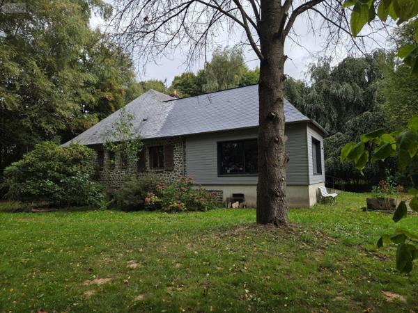 Maison à vendre à Saint-Georges-Buttavent en Mayenne (53100), ref : 53075/FC61