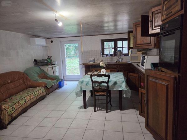 Maison à vendre à Saint-Georges-Buttavent en Mayenne (53100), ref : 53075/FC61