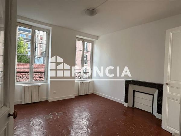 Location Appartement 2 pièces 35.2 m² - 125 RUE DE CHARONNE Paris 75011